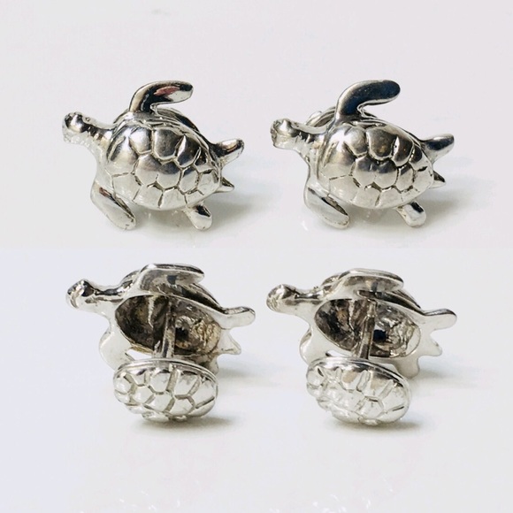 Robin Rotenier Sterling Sea Turtle Cuff Links - Picture 2 of 5